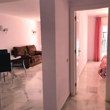 Lux Torrlemolinos *